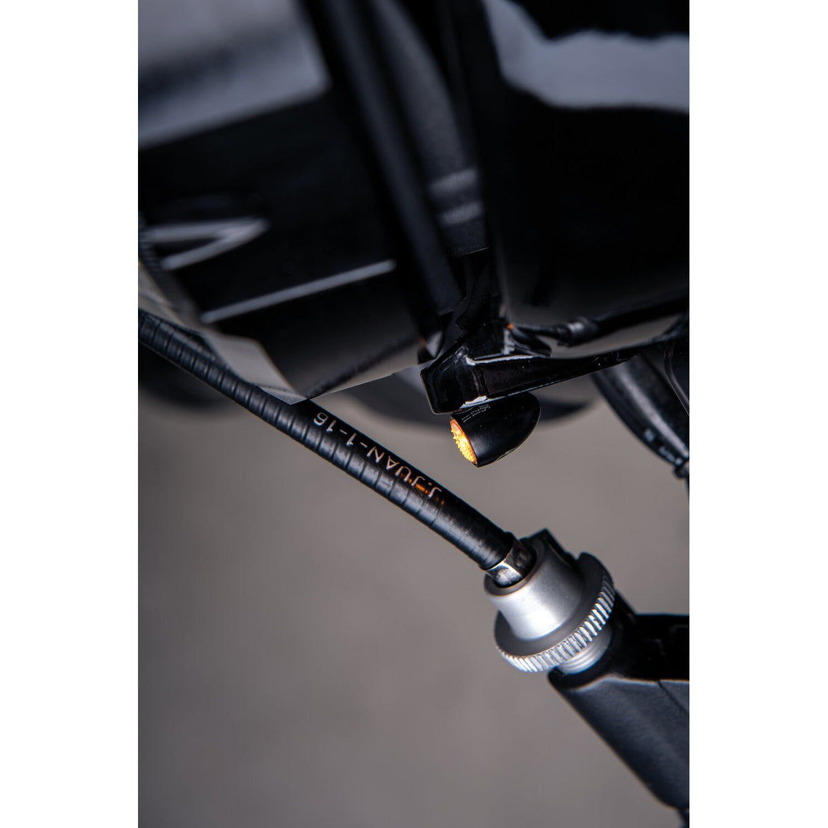 Kellermann, bullet Atto dark LED turn signal 5