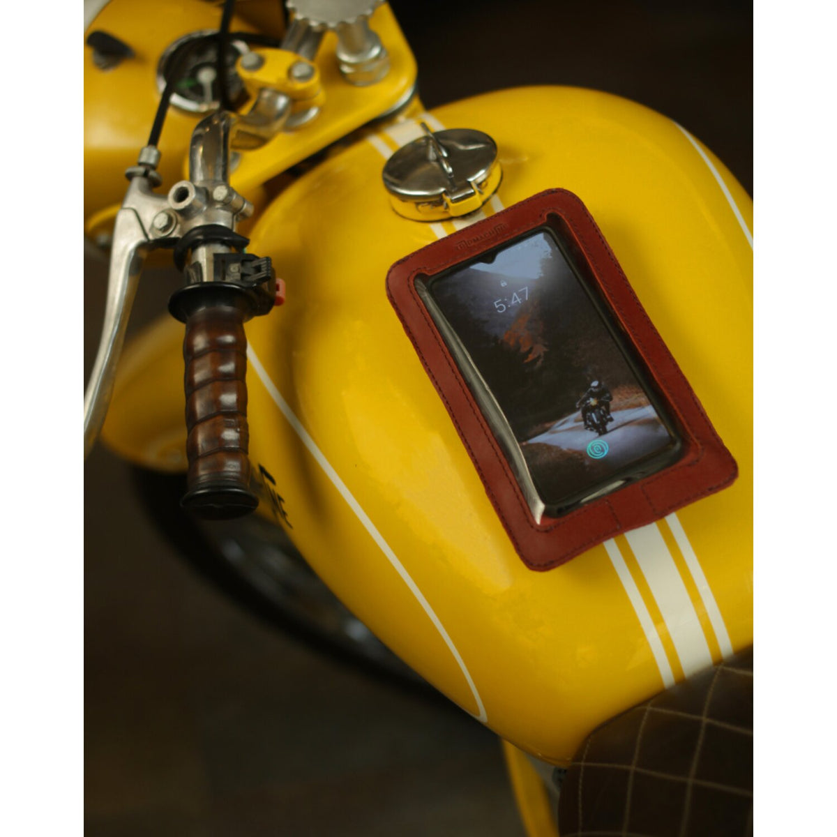 Tripmachine Trip Machine Phone pouch cherry red 1